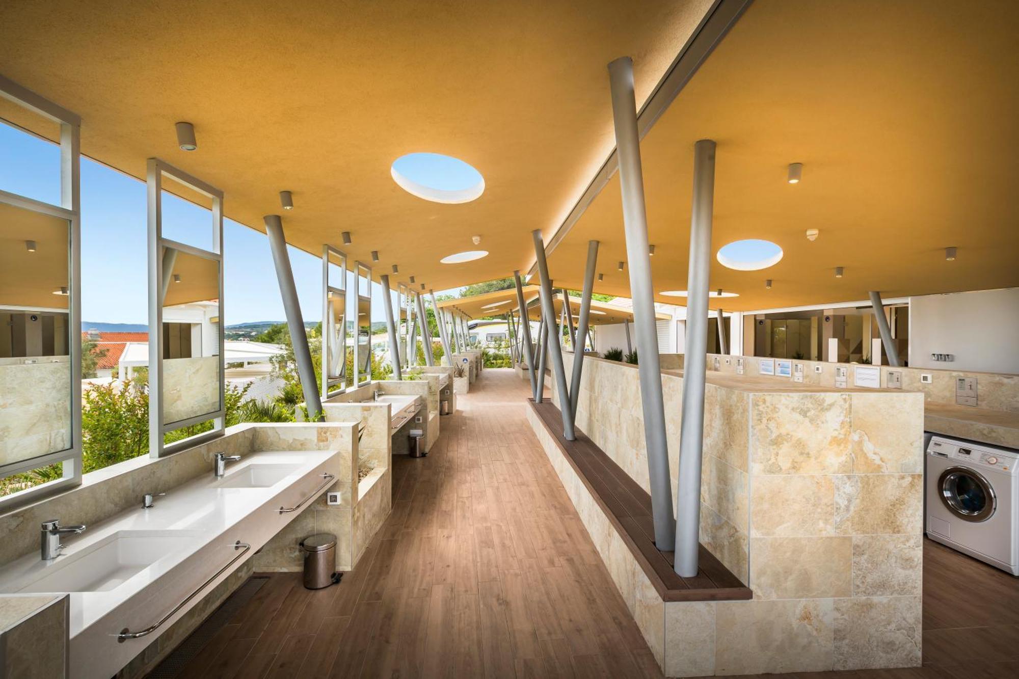 Krk Premium Camping Resort 克尔克 外观 照片